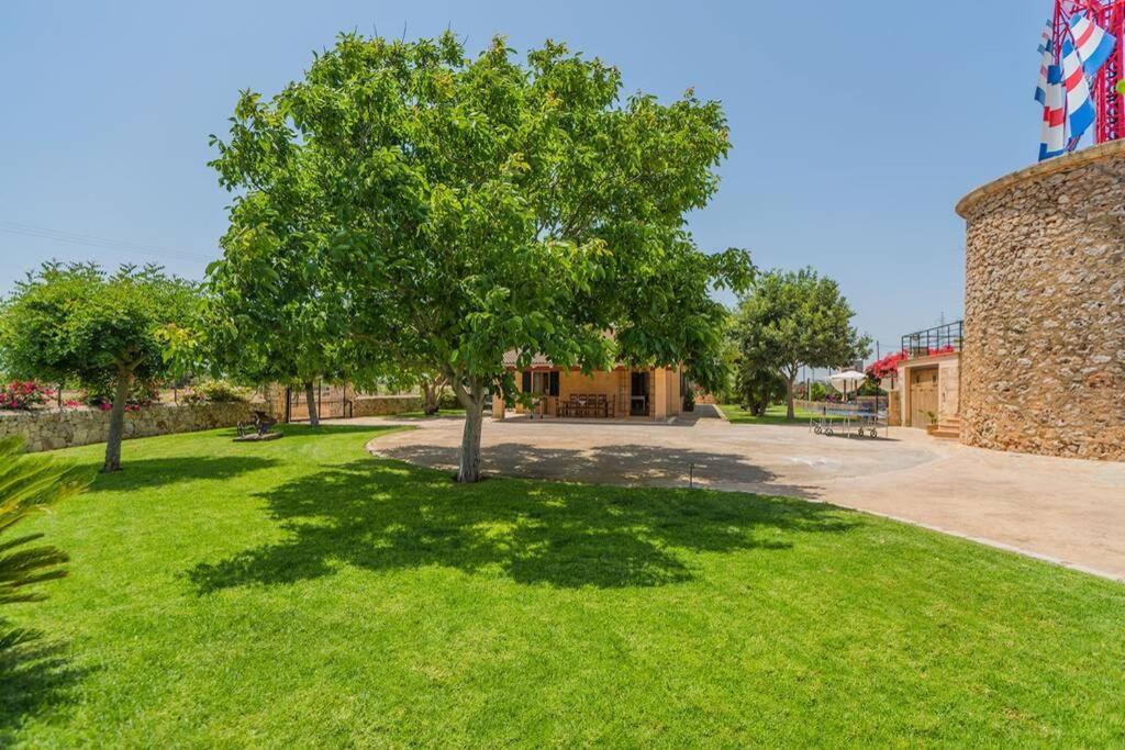 Finca Amer Sa Pobla Exteriör bild